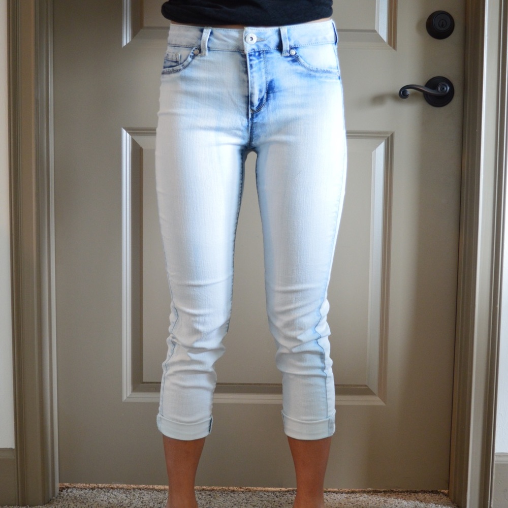 High waisted cropped jeans